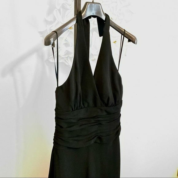 Jones New York Black “Marylin Monroe” Inspired Halter Dress - Picture 2 of 8